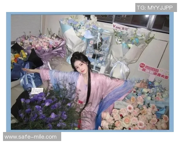 明星白鹿篮球场上展现风采与活力引发粉丝热议与追捧 明星白鹿篮球场上展现风采与活力引发粉丝热议与追捧